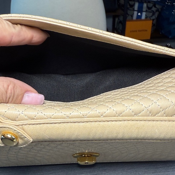 Bally Elegant Cream Quilted Top Handle Handbag - Picture 15 of 15